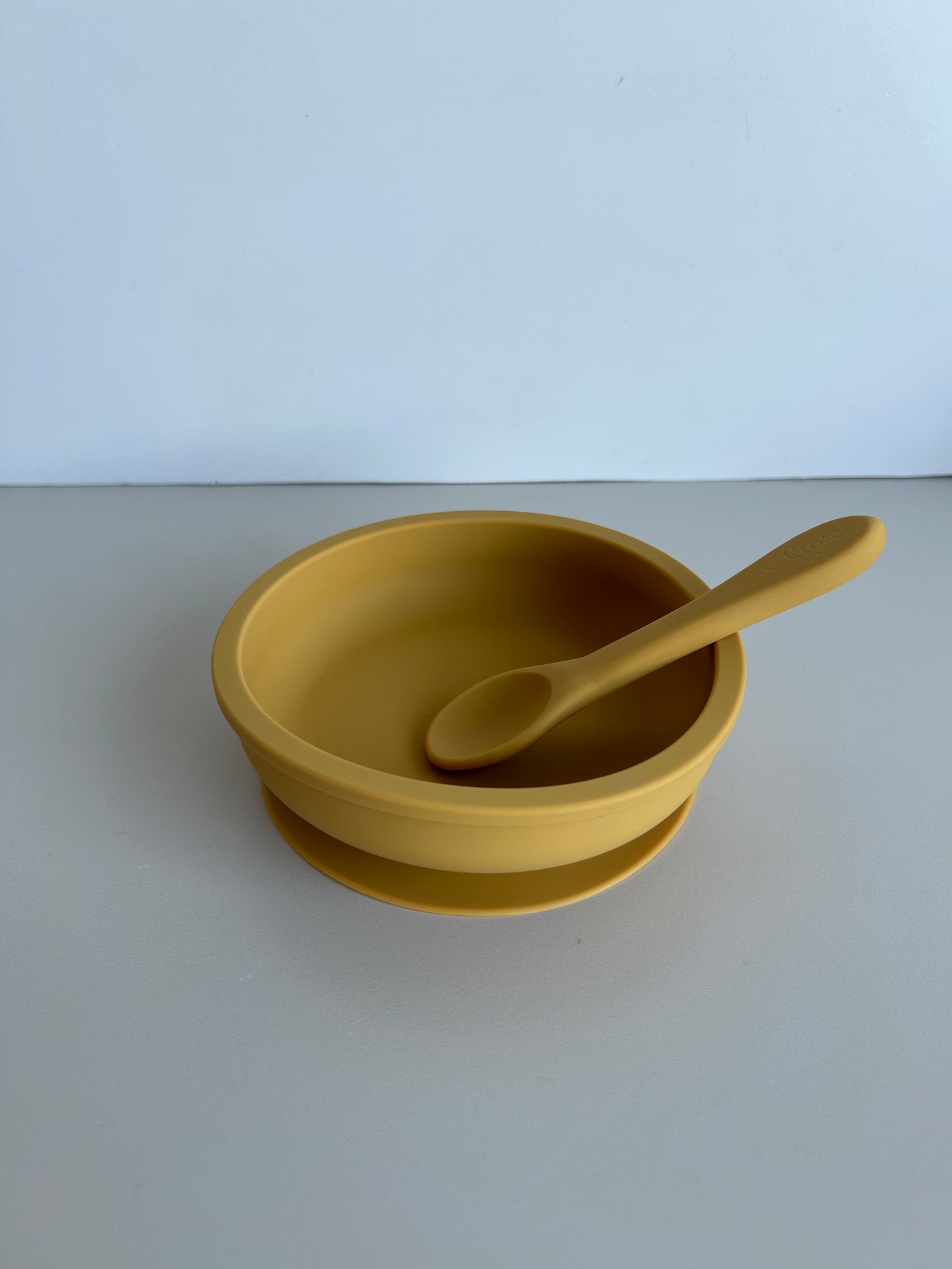 Round Bowl + Silicone Spoon - Gray